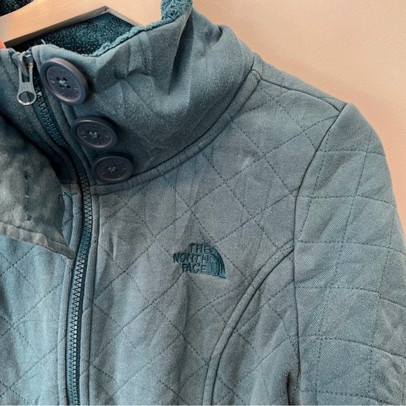 The North Face Quilted Long Zip Up Sweater - Picture 7 of 7